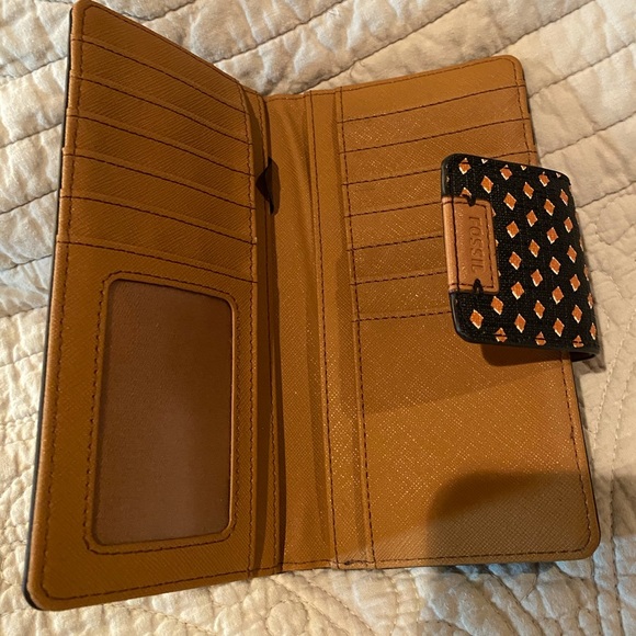 Fossil Bifold Wallet with snap closure - Picture 3 of 3